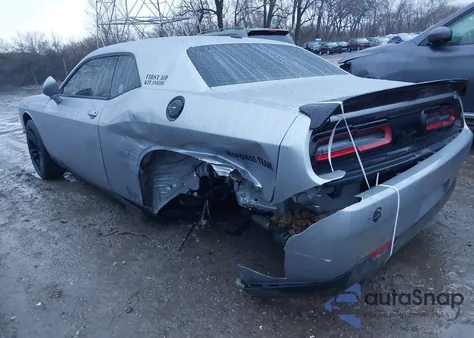 2016 Dodge Challenger Sxt z USA, uszkodzony, nr VIN 2C3CDZAG9GH344678